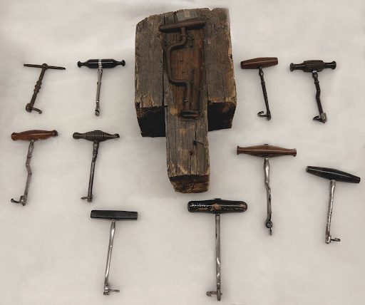 Eleven tooth keys