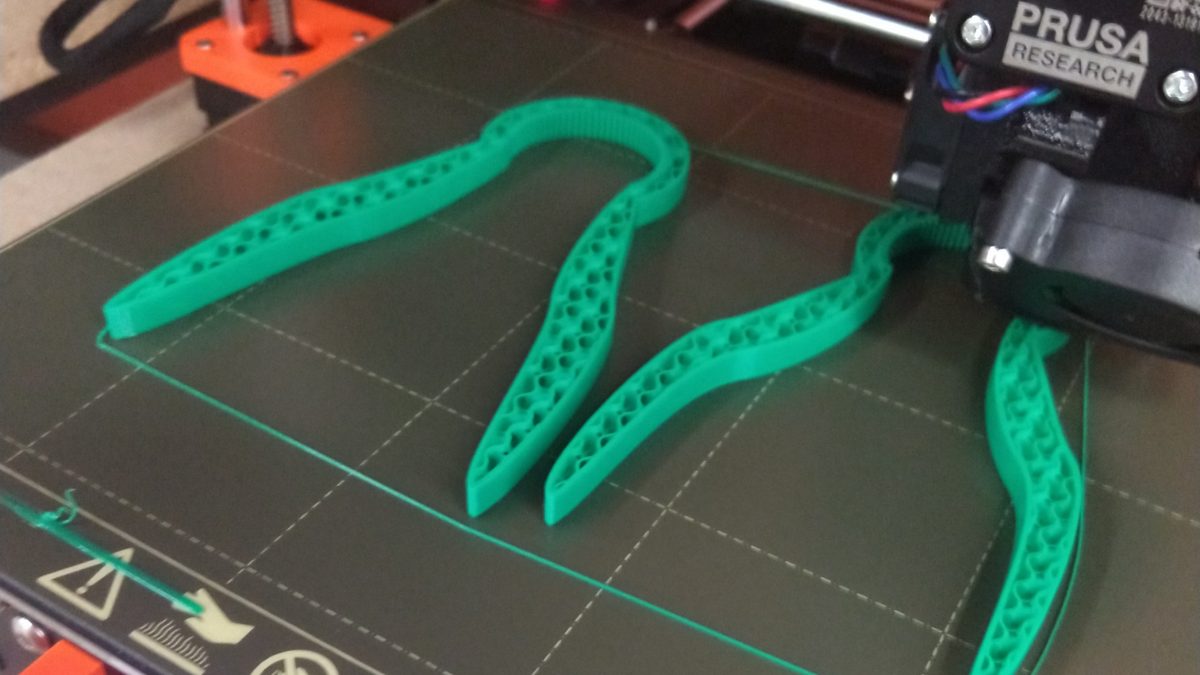 3D printed tool for opening bottles