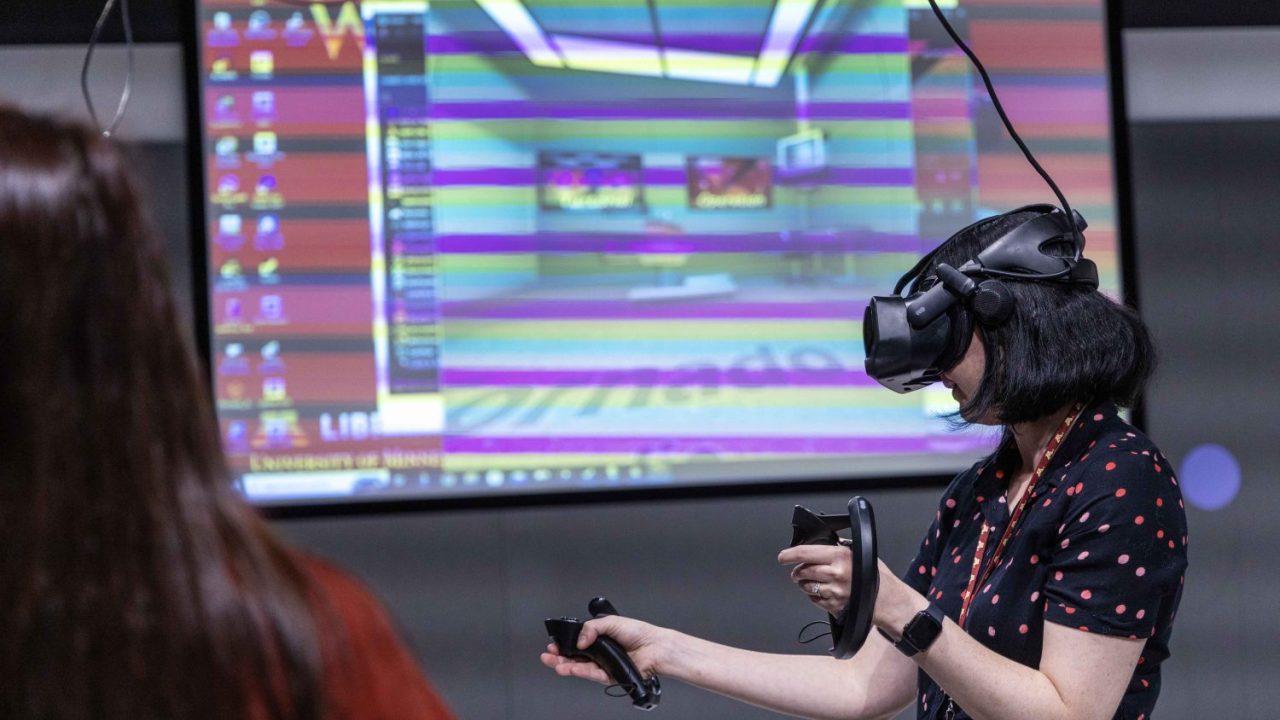 230921_awc_HSL Open House_095 copy Human anatomy simulations in the VR Studio.