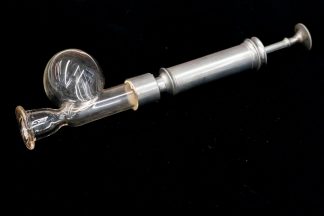 Breast pump