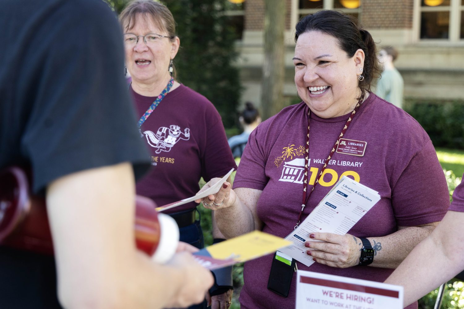 Libraries staff members welcome incoming students during Welcome Week on Friday, August 30, 2024. (Photo/Adria Carpenter)